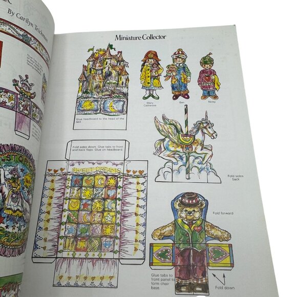 Miniature Collector Magazine June 2002 Worlds Favorite Dollhouse Guide - Picture 6 of 9